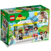 Конструктор Lego Duplo Town Doctor Visit (10968)
