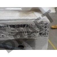 (Отсутствует упаковка товара, замят верхний угол и сломан пластик верхней крышки, щель между корпусом стиральной машины и контейнером моющих средств, отходит пластик с торца блока управления, щель со стороны задней стенки для доступа к барабану) Стиральна